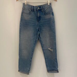 NWT J Crew Slouchy Boyfriend Jeans Light wash Size 24 (26” Waist).